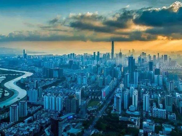 湖南人客家人潮汕人都说深圳是他们的省会，其实深圳是地道的广府宝安县