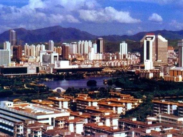 深圳是广府还是客家地区？30万原住民以广府人居多，“客家深圳”是谎言