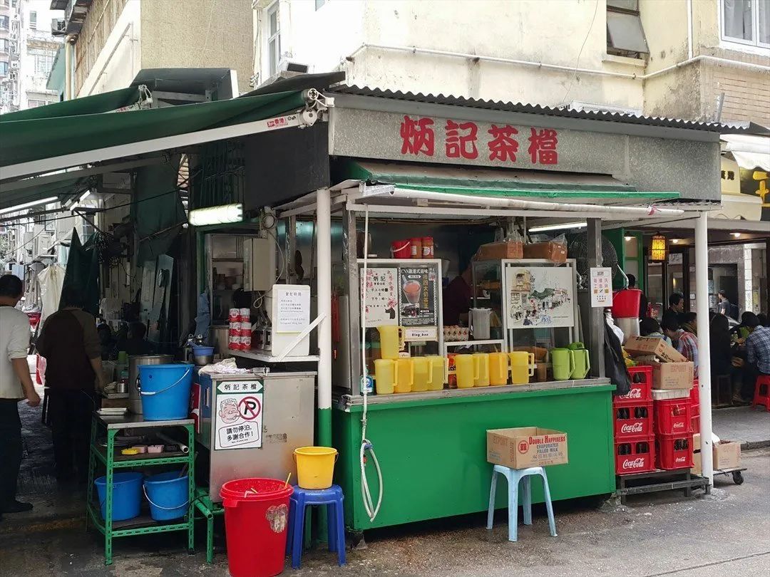 广东人睇《大湾仔的夜》:阴公,一餐大排档都要1600蚊! 广东人睇《大湾仔的夜》:阴公,一餐大排档都要1600蚊!