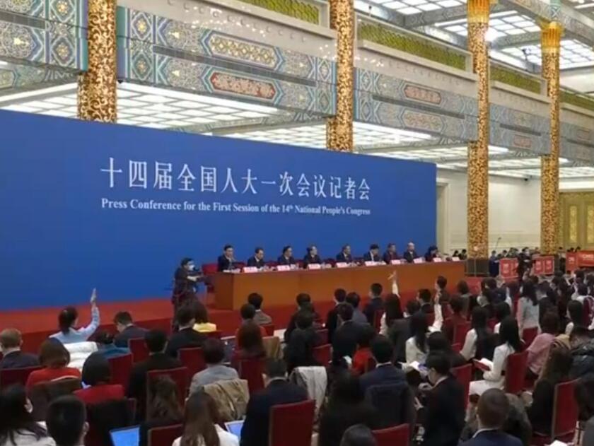 李强总理：港澳地位不会削弱，明天一定会更加美好