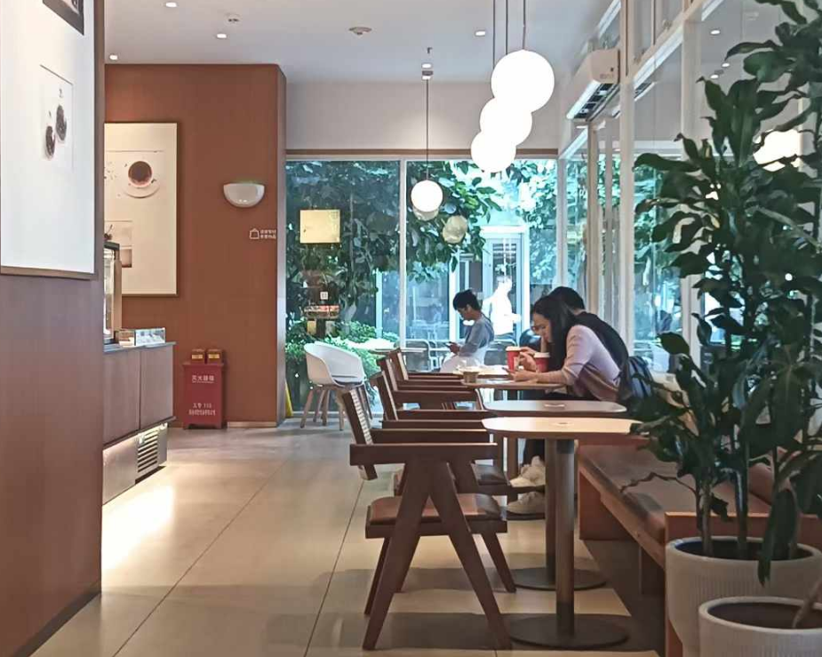 有网友投诉在奈雪饮出果虫？其实系健康无农药的表现