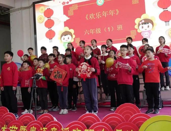 番禺区石碁镇永善小学萌娃合唱粤语童谣，太趣致啦