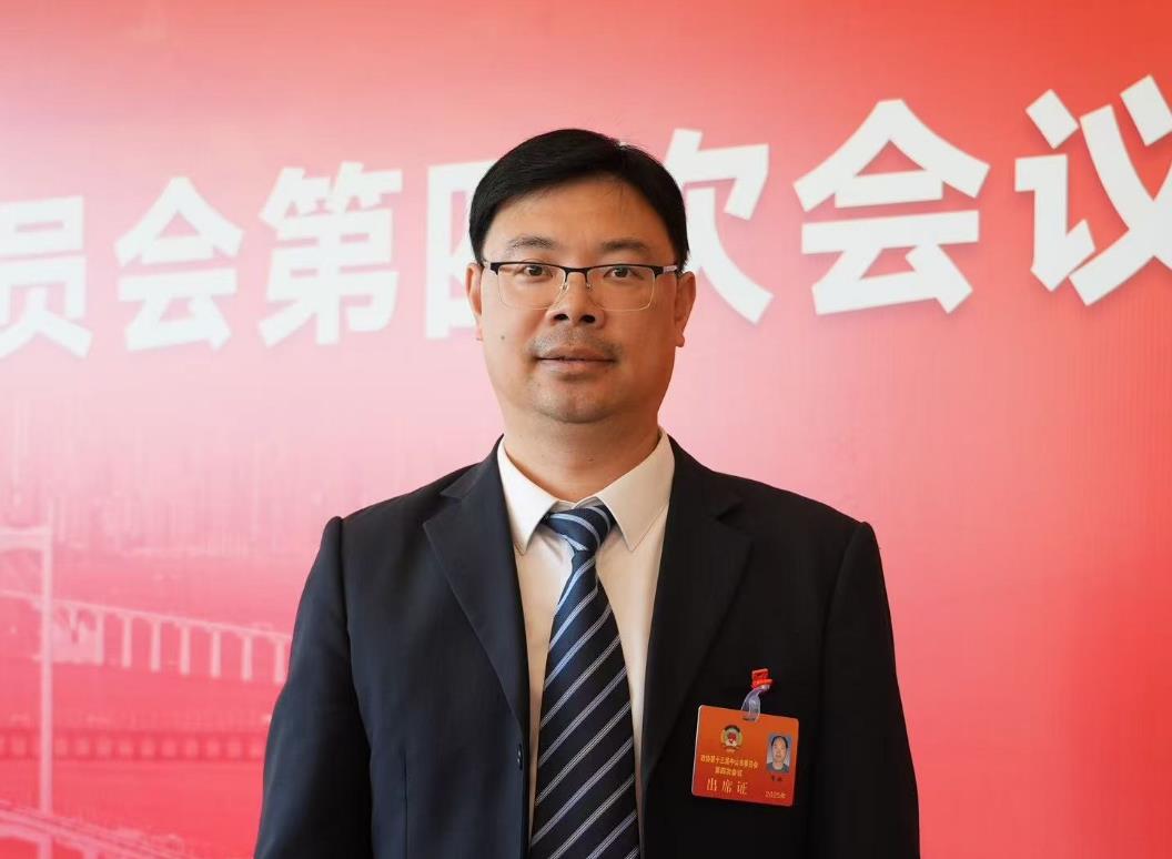 中山市政协委员贺琳：多举措推动粤语传承发展，语言学习覆盖幼儿园小学初中