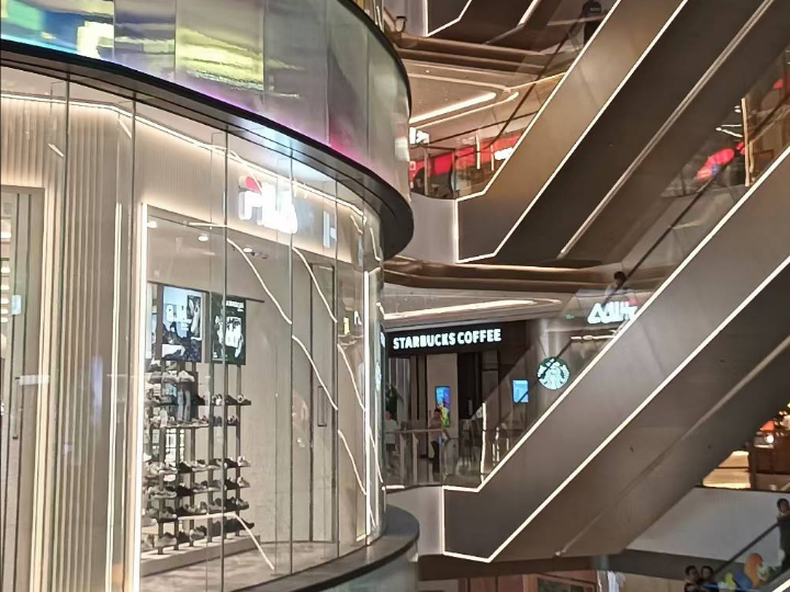 宝安区第二大商场大悦城 室内shopping一圈微信步数起码8000