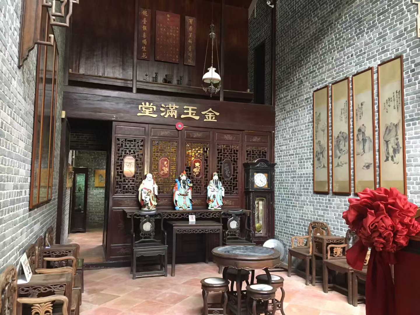 嶺南月圓，金玉滿堂！藍粵網恭祝全球華人中秋快樂