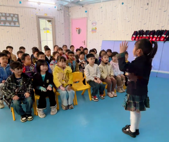 云浮繁星幼儿园粤语传承开始，一齐唱贺年歌喇