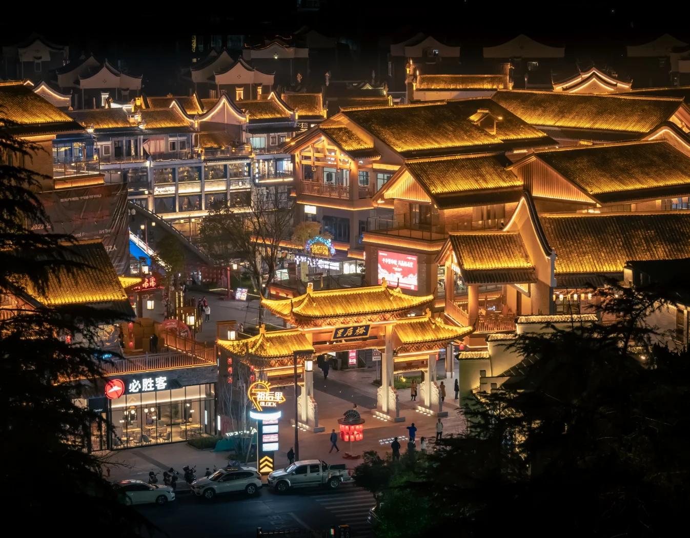 春节湖南湖北处处粤语，景区粤语横幅欢迎广东游客