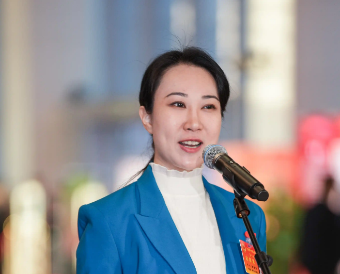 代表委员建言：守护粤语薪火，唱响粤剧新声