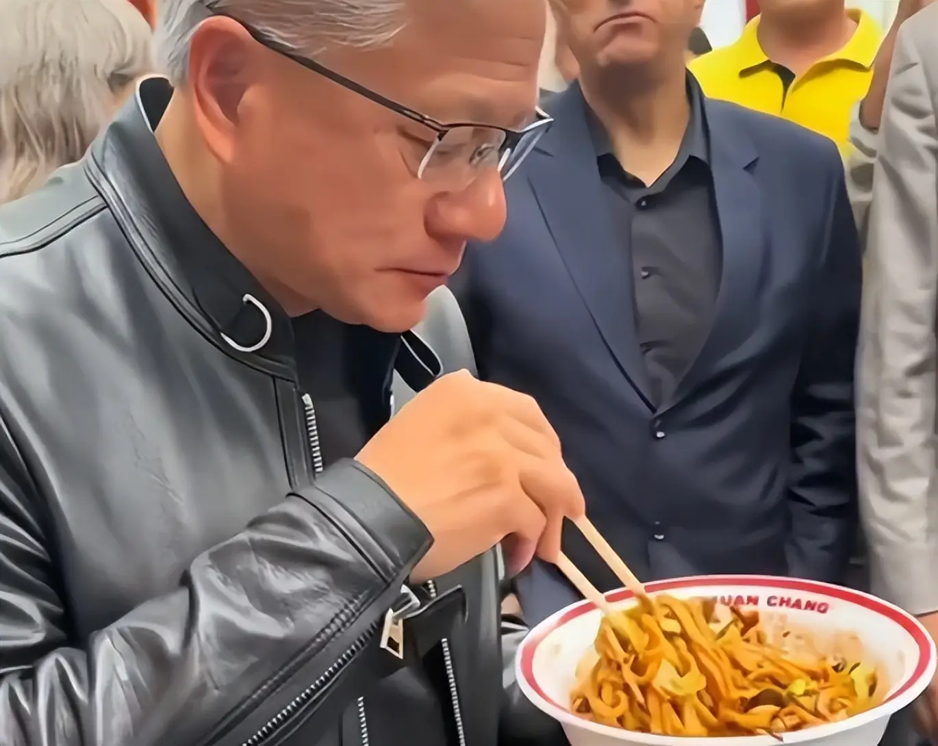 黄仁勋在北京说的是闽南语不是客家话，他绝非客家人