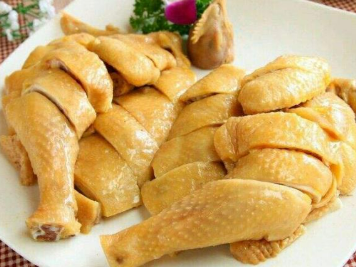 白切鸡、簸箕炊，一系列看到都垂涎三尺的廉江美食