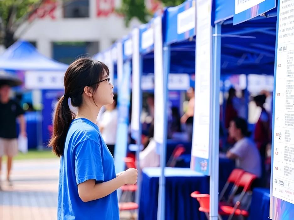 选民办本科还是复读？到底该怎么选？